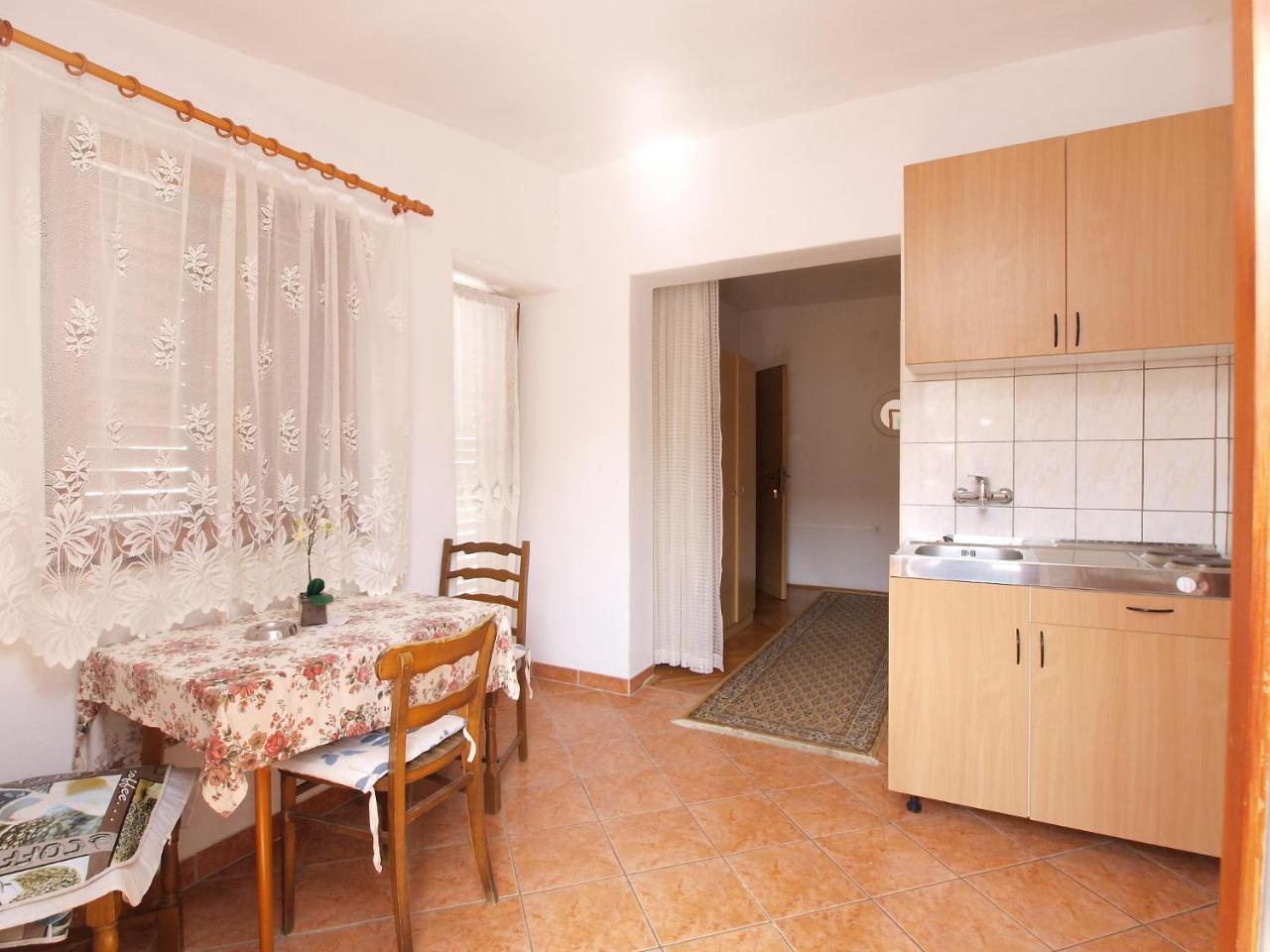 App & 1068 * Rovinj